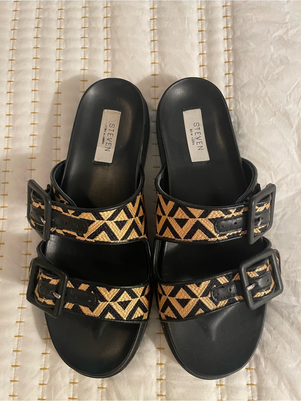 Steven by Steve Madden Black and Gold Geometric Buckle slide sandals (8)
